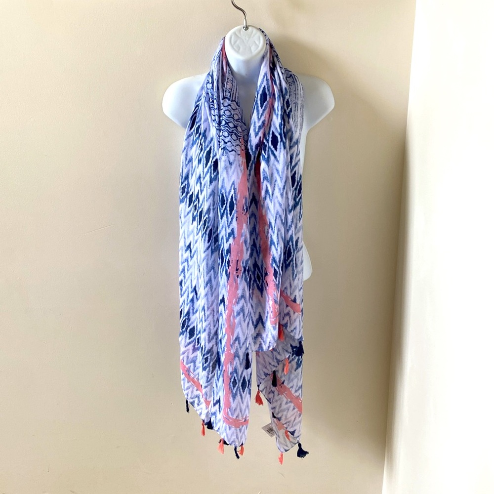 Scarf. New with tag. 50% cotton 50% Viscose.